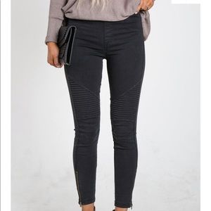 Beulah Moto Leggings Grey NWOT